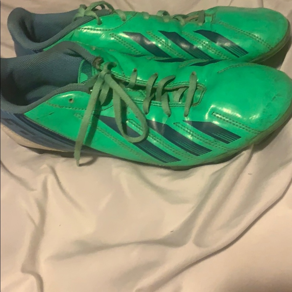 Men’s cleats